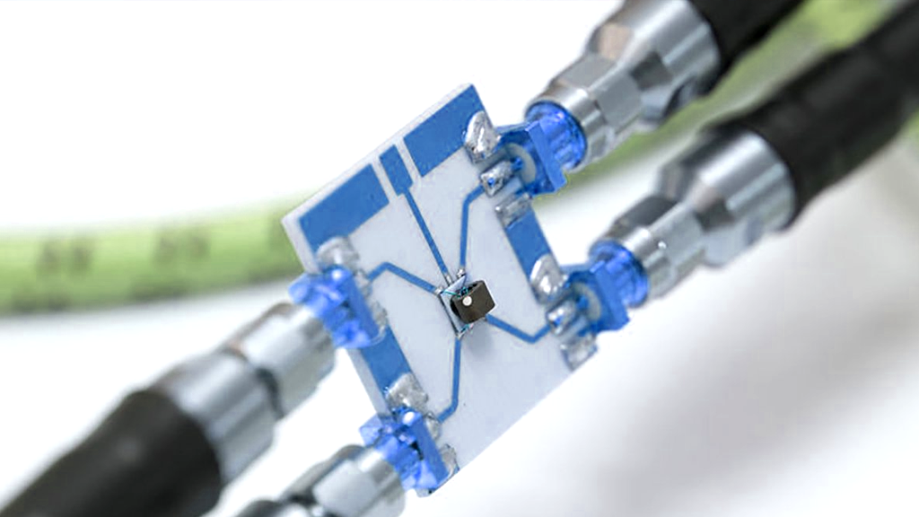 Forefront RF redefines mobile radio with Foretune™ technology